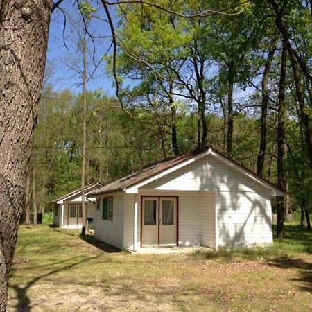 Отель Dorcas Center&Camping Дебрецен Экстерьер фото